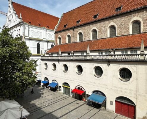 **Repräsentative Büro- oder Praxisräume in der Münchner City, nahe Stachus/Karlsplatz