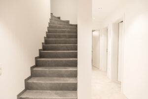 Treppe ins Kellergeschoss