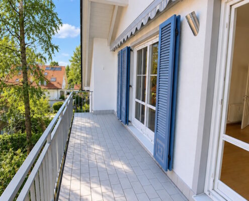 Provisionsfrei! Charmante Dachgeschosswohnung mit Balkon in ruhiger Lage von München-Daglfing